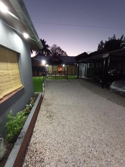 Apartamento Escala Ezeiza Loft Con Desayuno Luis Guillon Exterior foto