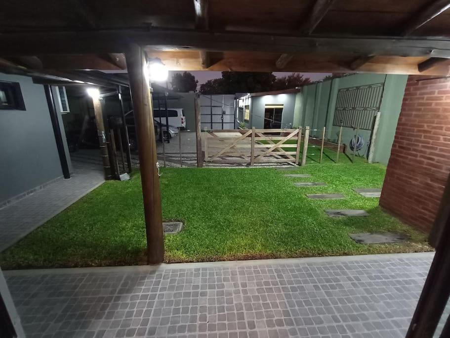 Apartamento Escala Ezeiza Loft Con Desayuno Luis Guillon Exterior foto